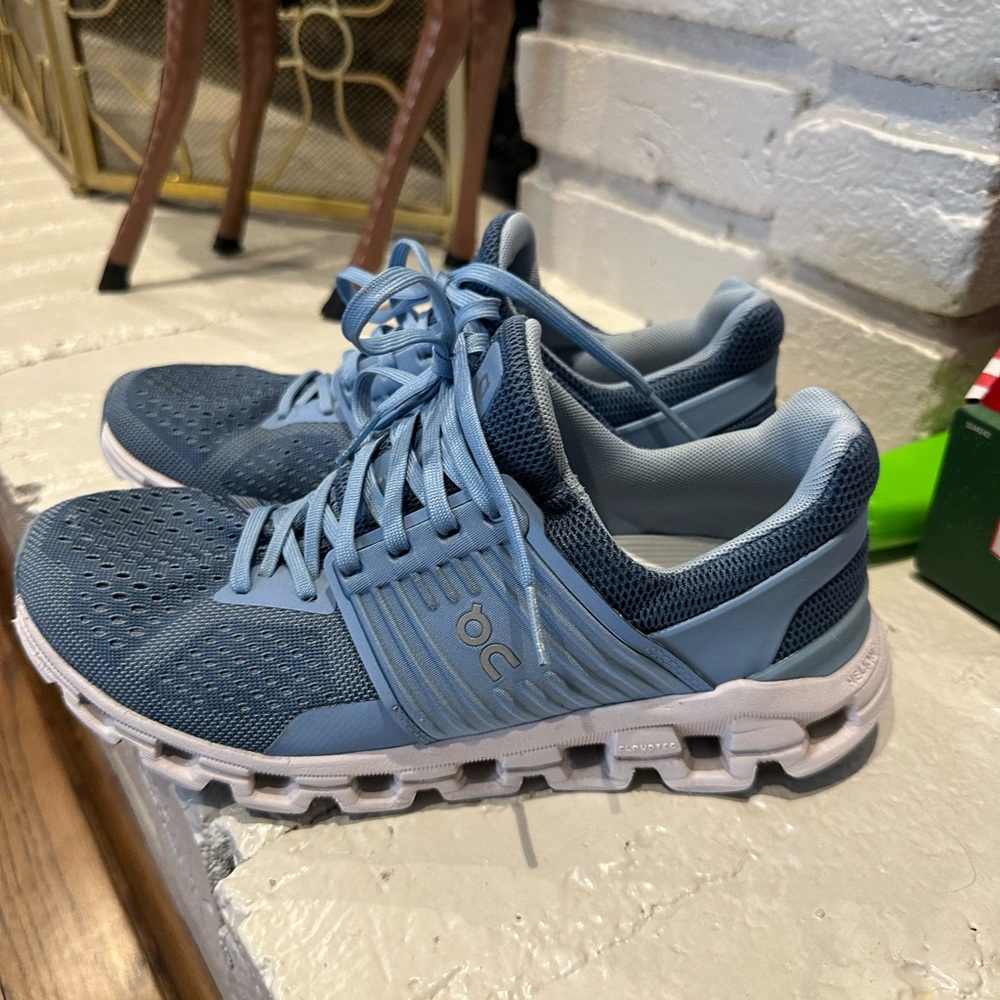 On Cloud, cloud swift running shoes - used condition size 7.5